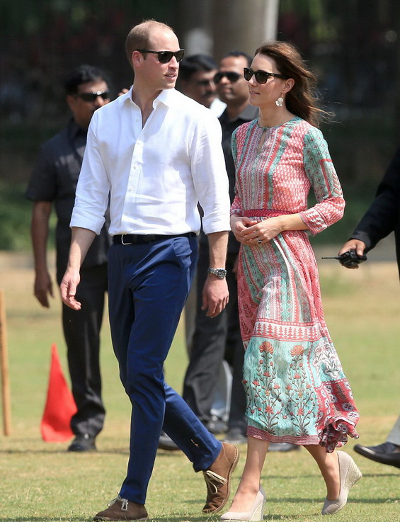Војвотката Кетрин и принцот Вилијам во Индија