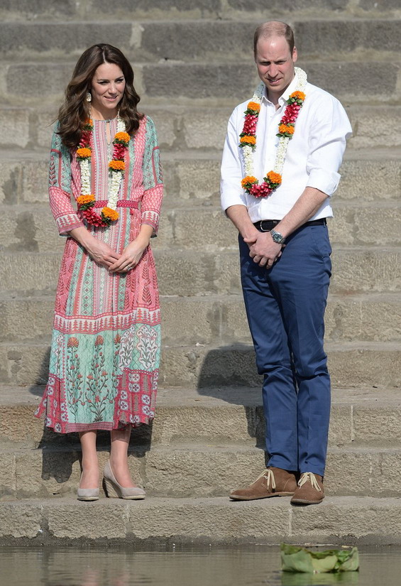 Војвотката Кетрин и принцот Вилијам во Индија
