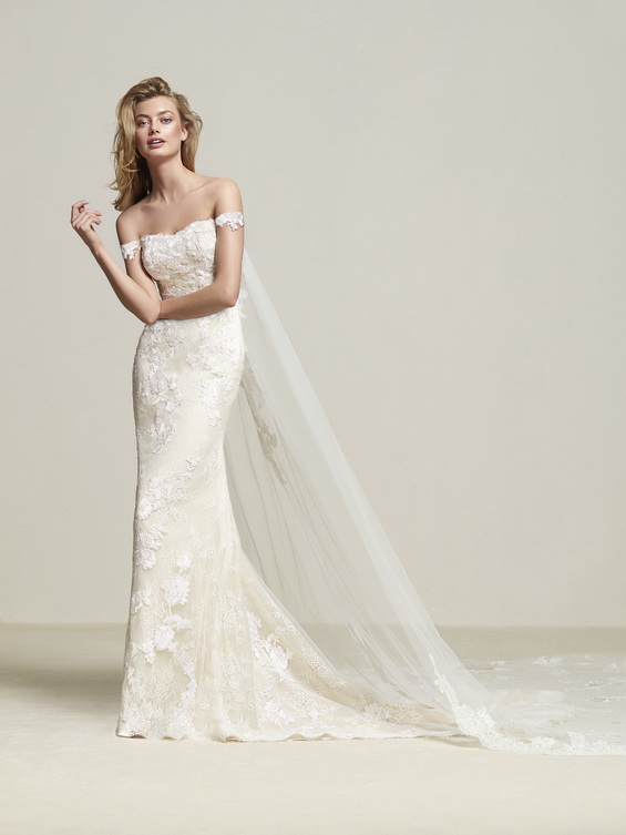 Pronovias