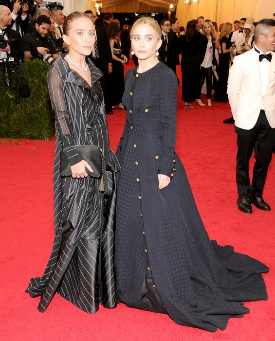 Мери Кејт и Ешли Олсен во Chanel